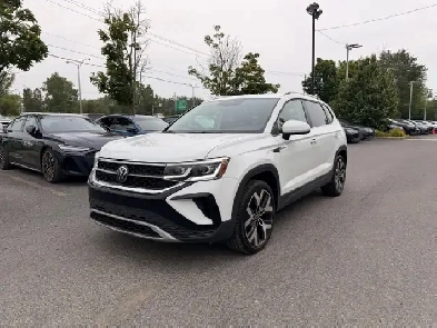 2022 Volkswagen Taos Highline | Toit ouvrant | Cuir | Navi | App