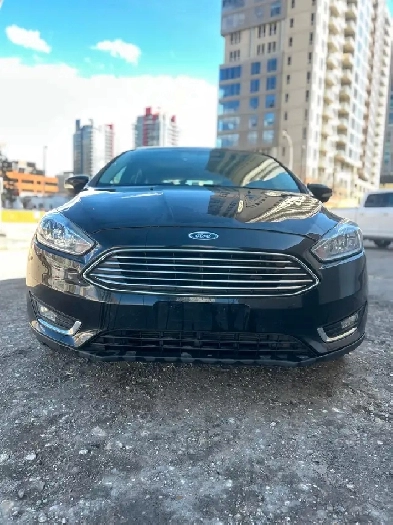 2018 Ford Focus Titanium Hatchback