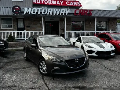 2014 Mazda Mazda3 4dr Sdn GX-SKY LOW KM