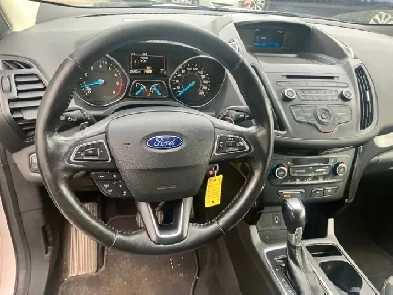 AWD ~ 2018 Ford Escape SE ~ SAFETIED