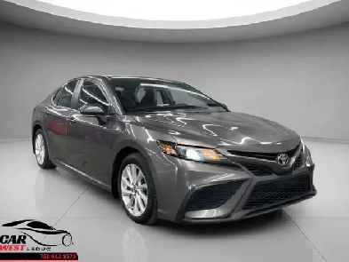 Toyota Camry SE 2021