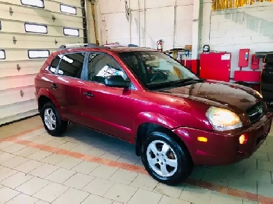 GARANTIE/TUCSON  GLS/PETIT BIJOU/TRÈS PROPRE T BONNE MÉCANIQUE