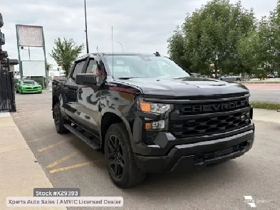 2023 Chevrolet Silverado 1500 4WD Crew Cab 147' Custom