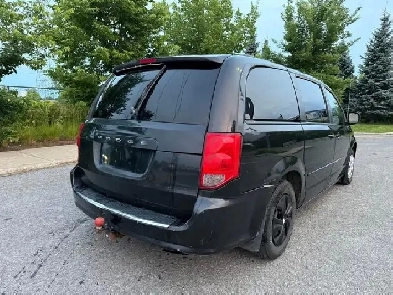 2013 Dodge Grand Caravan 2013 DODGE  GRAND CARAVAN  ,  STOWN GO