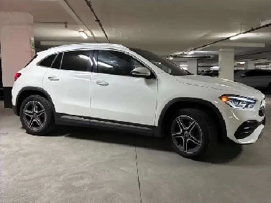 2023 Mercedes-Benz GLA One Owner l Mercedes Warranty l AWD l Pre