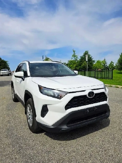 2021 toyota rav4  COMME NEUVE