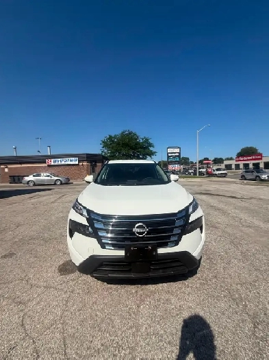2024 Nissan Rogue S AWD | Clean Carfax | Factory Warranty