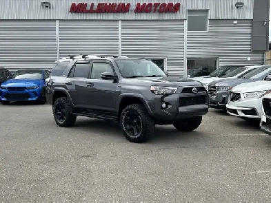 2014 Toyota 4Runner SR5 4X4/NAVIGATION/BACK UP CAMERA/SUNROOF/7