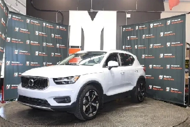 2022 Volvo XC40 T5 AWD - PANO|NAVI|CARPLAY|HARMONKARDON