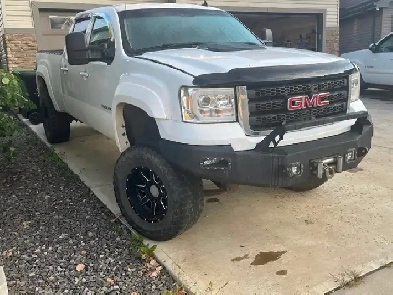 Lifted 2012 GMC 2500 HD SLT