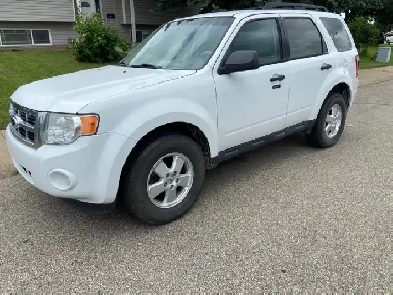 ONE OWNER 2012 FORD EACAPE AWD