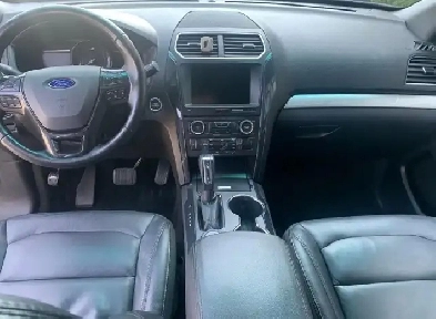 2017 Ford Explorer XLT 4X4 SUV 7 Passenger