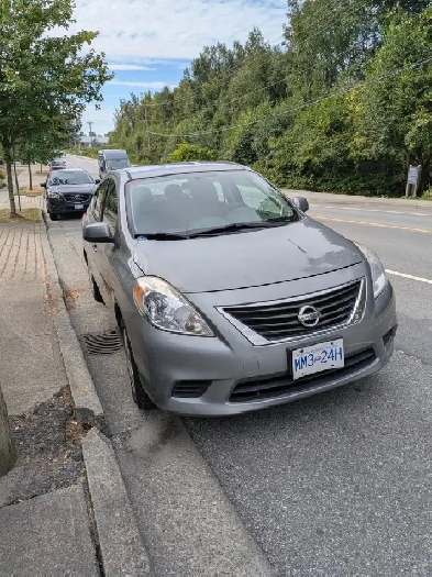 2014 Nissan Versa SV for sale