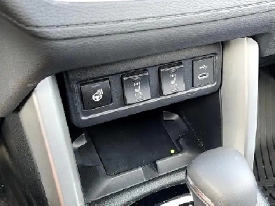 2024 Toyota Corolla Cross XLE GENUINE | XLE PACKAGE | GAS | A...