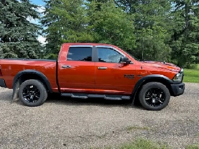 2023 RAM 1500 SLT