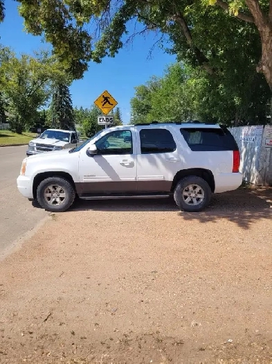 2011 GMC Yukon 4x4