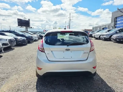 2016 Ford Fiesta SE Automatic Hatchback Heated Seats Low KM