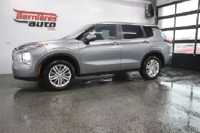 2024 Mitsubishi Outlander ES / AWD / 7 PASSAGERS