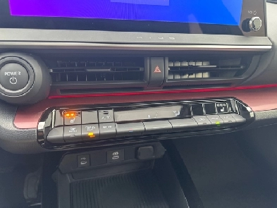2027 Toyota Prius Plug-In Hybrid XSE HYBRID XSE TRIM