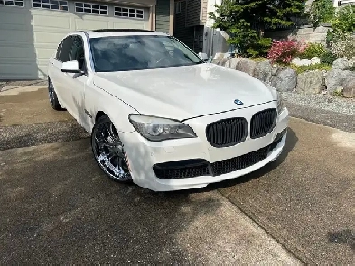 Beautiful BMW 7-series for sale!