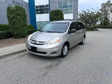2009 TOYOTA SIENNA CE FWD LEATHER SEATS A/C ALLOYS!