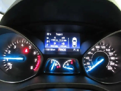 FORD ESCAPE 2017 SE ECOBOOST TOIT PANO AWD SIEGES CHAUFFANT CAMÉ