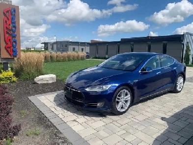2015 Tesla Model S 85D $251.06 Bi-weekly