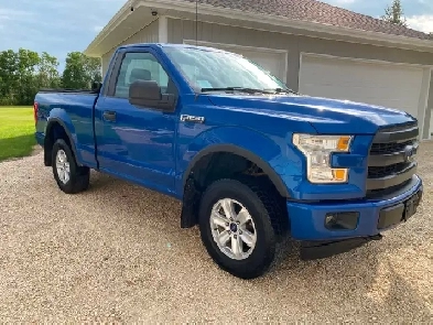 2017 Ford F-150 Sport 4x4 Regular Cab Short Box fresh MB safety