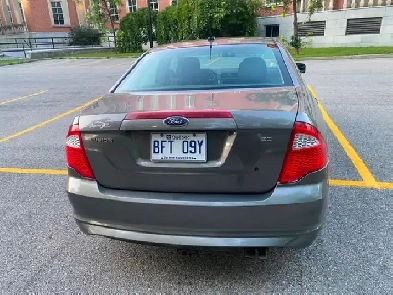 Ford fusion 2011 2950$ 438 834 3242