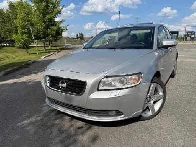 2011 Volvo S40 2011 VOLVO S40 , AUTOMATIQUE  , 4 CYLINDRES  , TO