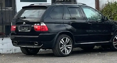 2006 BMW X5 4.8is