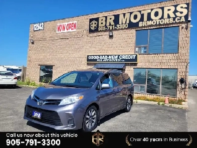 2018 Toyota Sienna LE | AWD | Power doors