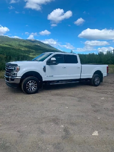 2020 Ford F-350 Lariat 8’ Box