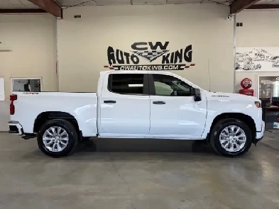 2021 Chevrolet Silverado 1500 Custom / Crew / 4x4 / New Motor- T