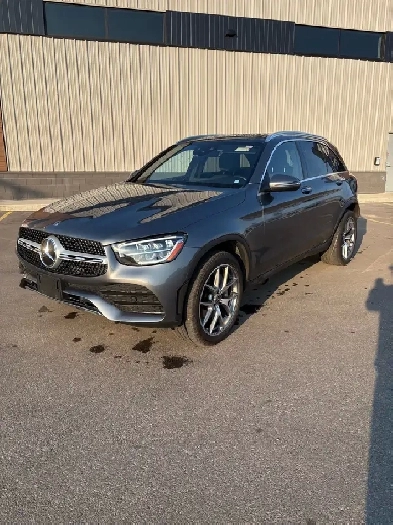 2020 Mercedes-Benz GLC 300 4MATIC | 38,000 km | Warranty option