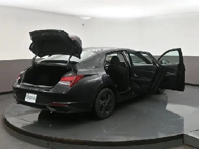2023 Hyundai Elantra PREFFERED HEATED SEATS | HEATED STEERING |