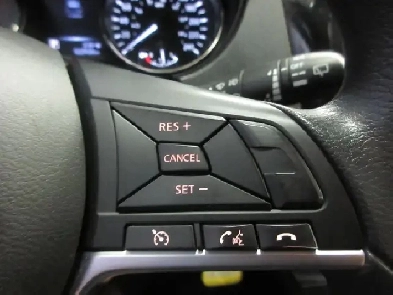 NISSAN QASHQAI 2018 AUTOMATIQUE SIEGES CHAUFFANT CAMÉRA RECUL BL