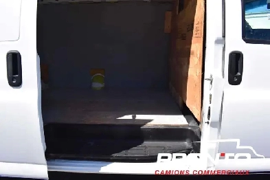 2021 GMC Diesel 2.8L  2500  Allonger  AC  Hitch