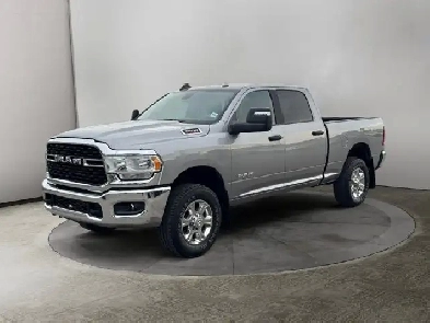 2024 Ram 3500 BIG HORN / 6.4L GAS / LEVEL 1 PKG / NO ACCIDENTS