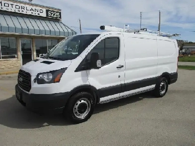 2018 Ford Transit T-150 130' Low Rf 8600 GVWR Swing-Out RH Dr