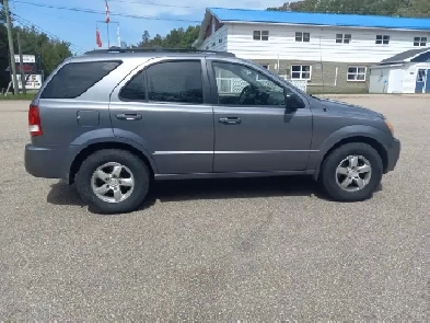 KIA SORENTO EX MID-sized SUV 2006, MVI April  2026