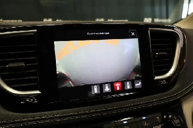 2021 Chrysler Pacifica Hybrid Limited - BRUNO JOEY SCOOTER LIFT