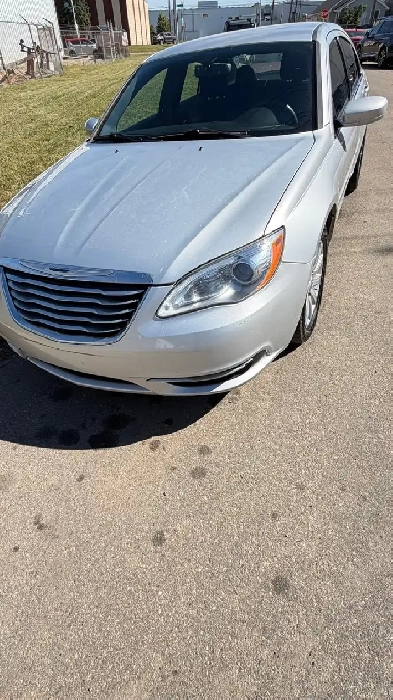 Chrysler 200