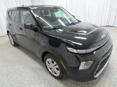 2022 Kia Soul LX  Apple Carplay, Heated seats, Climate control,