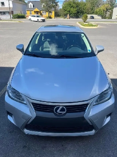 2015 Lexus CT200H (Hybrid Electric)