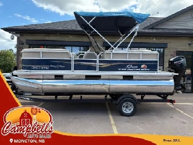 2021 Sun Tracker Party Barge 18 DLX
