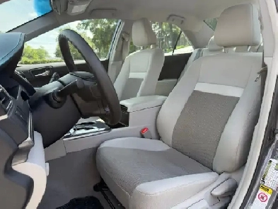 2014 Toyota Camry LE Hybrid