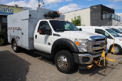 2015 Ford F-550 XLT Diesel Service Body truck DRW