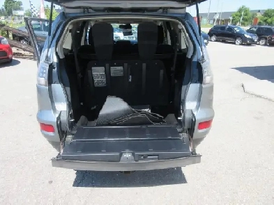 2013 Mitsubishi Outlander LS