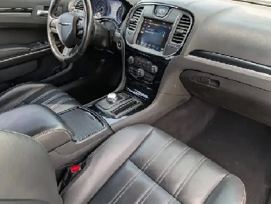 2019 CHRYSLER 300 S